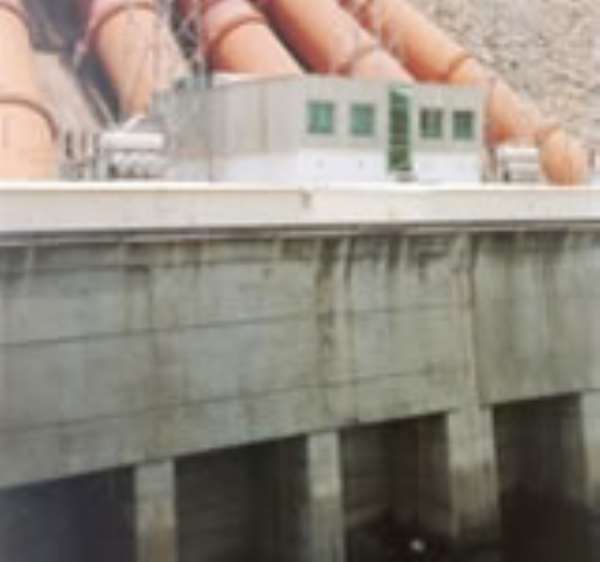 Water level in Akosombo Dam.